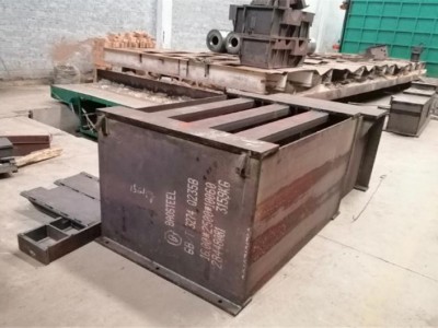 特大型打砂設備，對所有特大型金屬件表面打砂清除表面雜質(zhì)