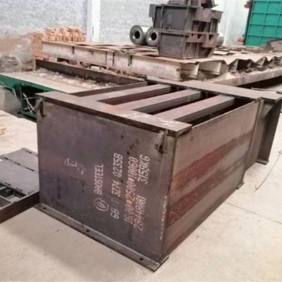 特大型打砂設備，對所有特大型金屬件表面打砂清除表面雜質(zhì)